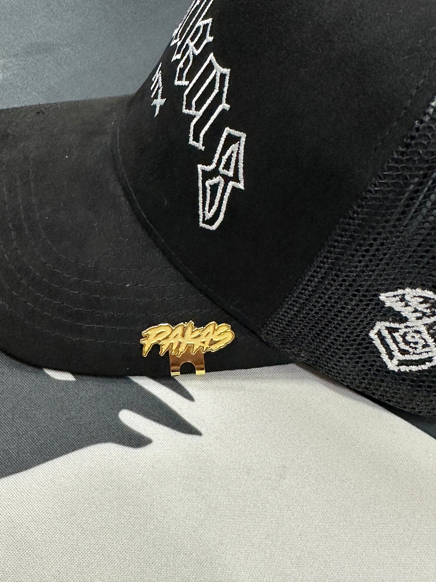 1🎟️ENTRY Gold Pakas Hat Clip